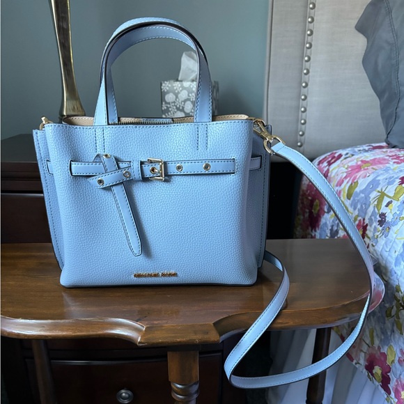 NWT!! Michael Kors Emilia Small Crossbody Satchel. - Picture 1 of 10